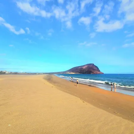 Dom wakacyjny Sunny Holidays In Casa Familiar Playa La Arena Puerto de Santiago (Tenerife)